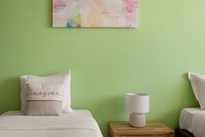 2 slaapkamers, een strijkplank/strijkijzer, wifi, beddengoed
