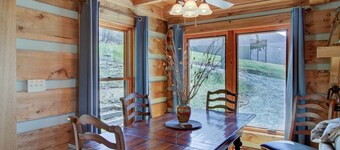 Boone area Cabin with Hot Tub. Pet friendly!