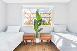 3 Schlafzimmer, Bügeleisen/Bügelbrett, WLAN, Bettwäsche