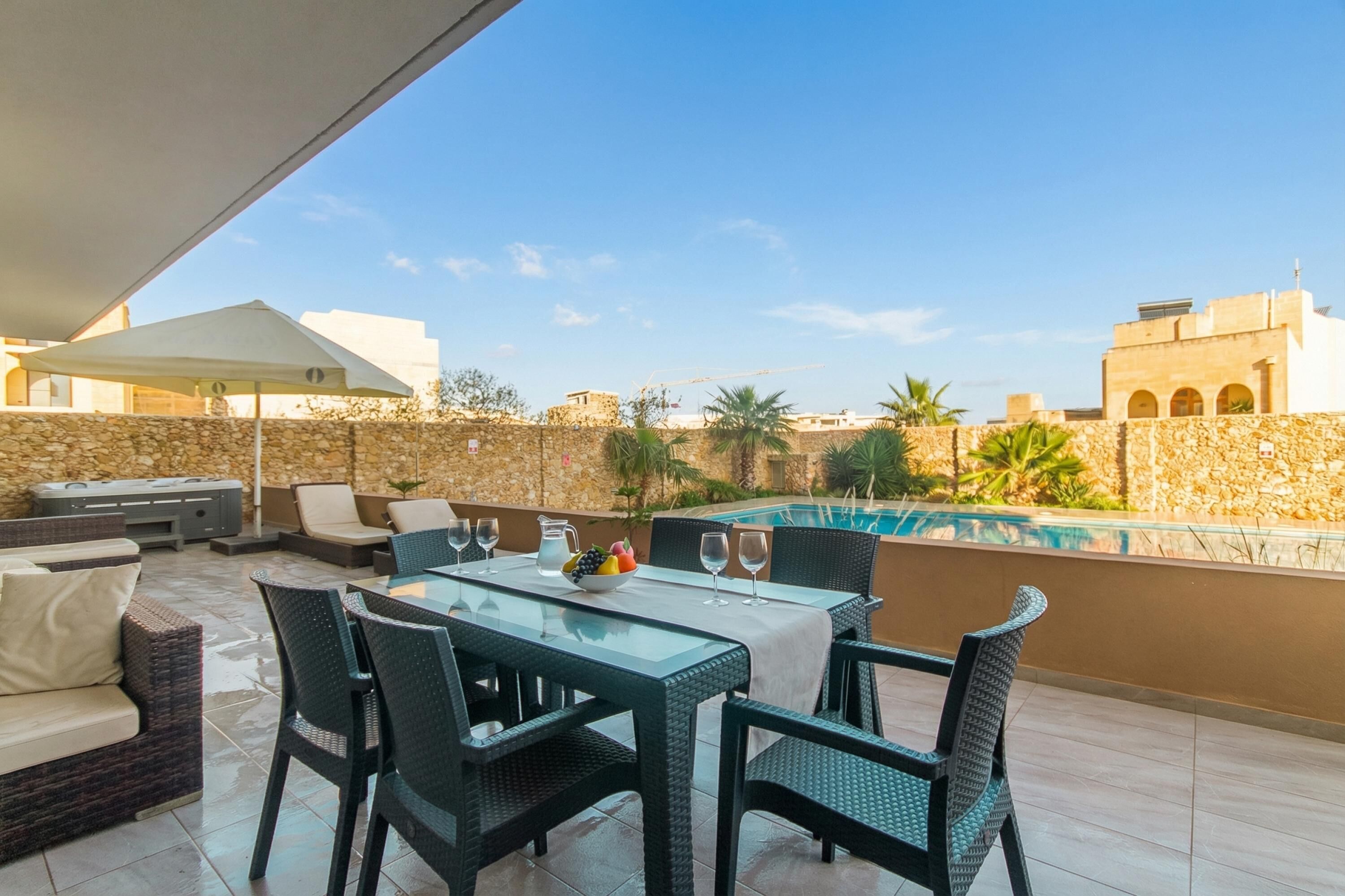 Family Apartment, 4 Bedrooms, Microwave (Wellness Hygge Modern Gozitan) | Outdoor dining