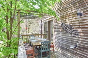 تناول الطعام بالخارج