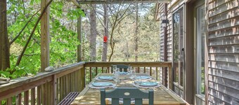 15 Min Walk to Beach w/ Kayaks!