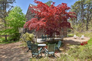 تناول الطعام بالخارج