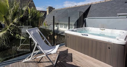 La villa du port · La villa du port - pool and spa