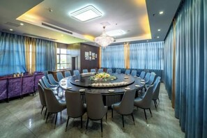 Unclassified image, 5 of 23, button - Tengji Hotel (Taishan)