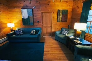 Smart-TV, Kamin, DVD-Player, Stereoanlage