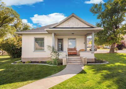 Renovated Historic Manti Home - Sleeps 16+