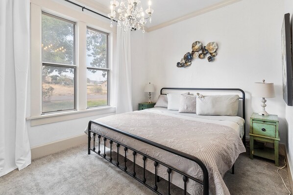 5 bedrooms, iron/ironing board, travel cot, free WiFi