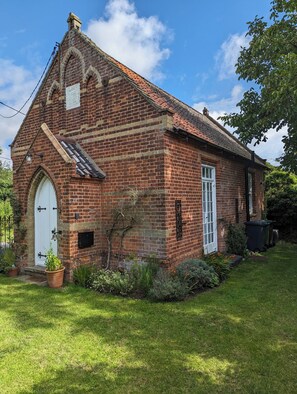 Exterior - Charming two bedroom converted Chapel (Sharrington)