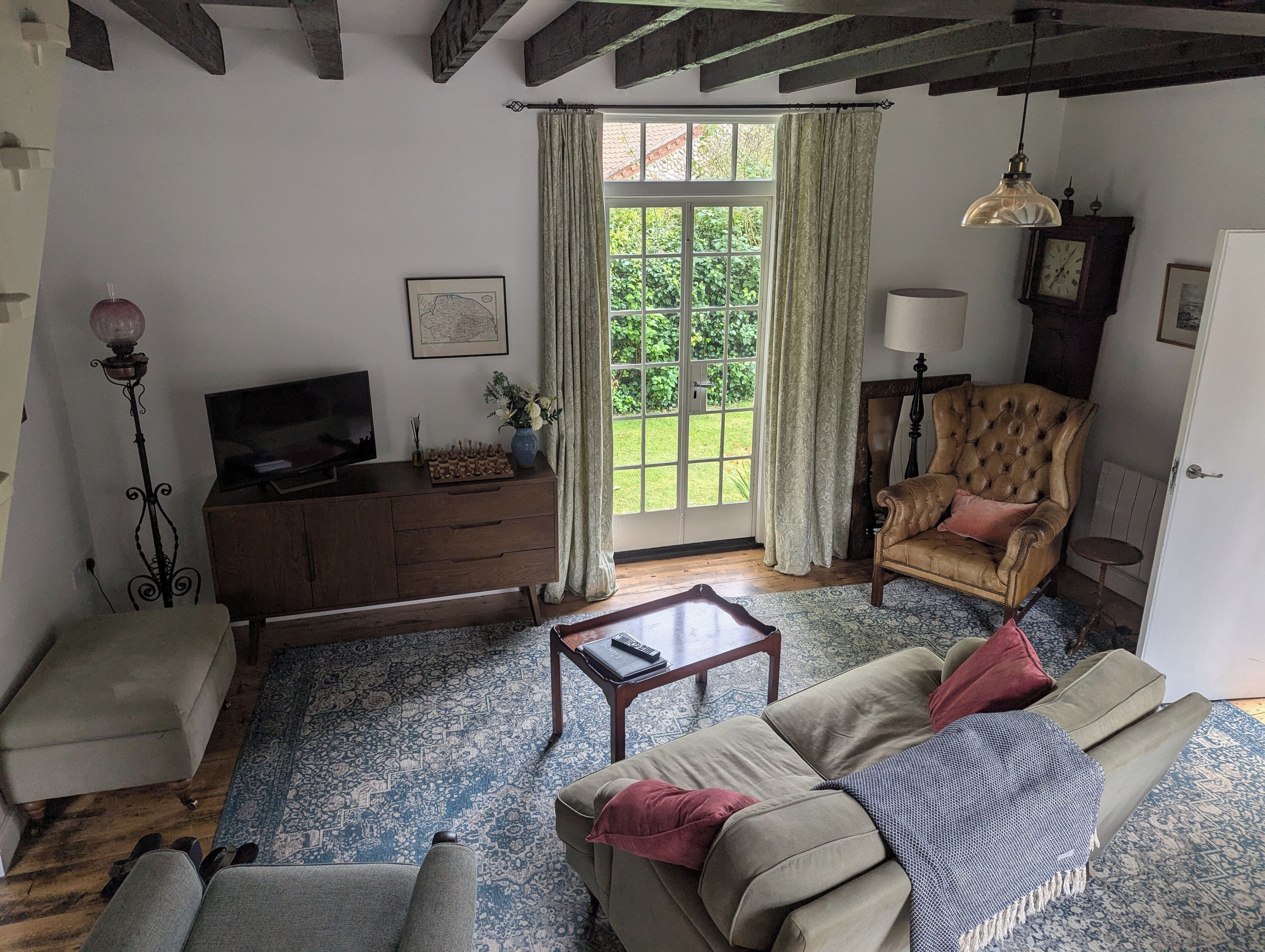 Charming Two Bedroom Converted Chapel - Briston