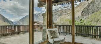 Chalet Seventy One - Luxury Ski Chalet for large groups italian Matterhorn side