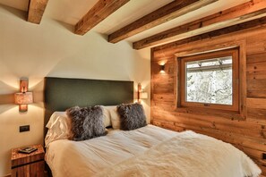 8 soverom, strykejern/-brett, wi-fi og sengetøy