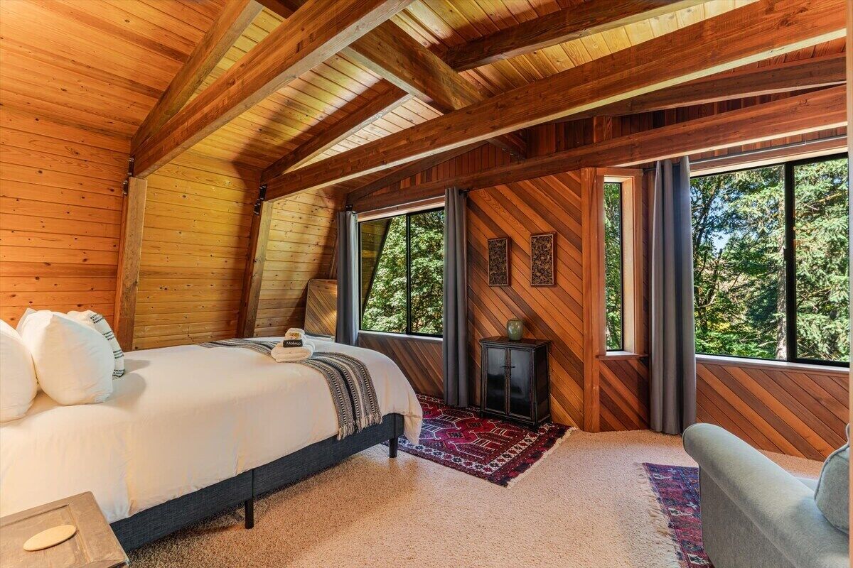 3 عدّة غرف نوم ومكتب ومكواة/لوح كي وسرير سفر