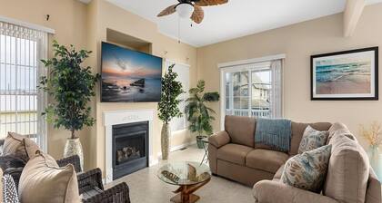Perfect 4 bdr family-friendly condo near boardwalk, beach & convention center!