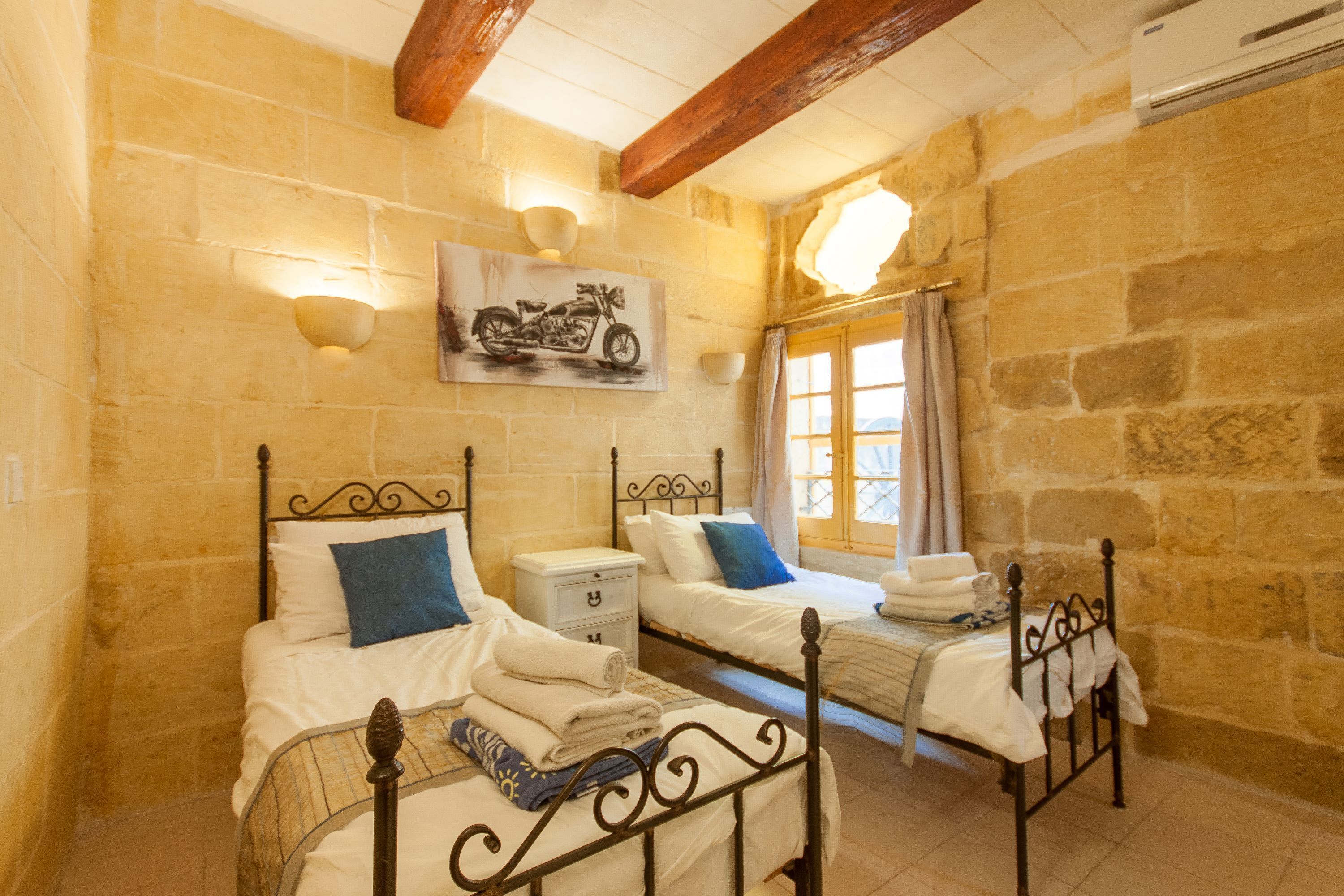 Foto - Gozitan Farmhouse with Pool - PP 4 - Happy Rentals