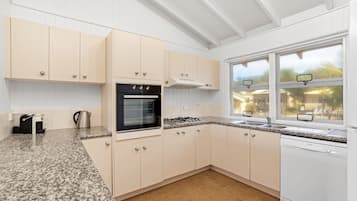Beachfront Villa | Private kitchen