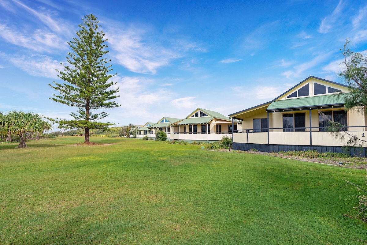Beachfront Villa | Exterior