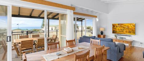 Villa Familiale, 3 chambres, vue partielle sur l'océan | Coin séjour