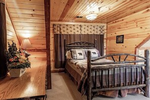 2 bedrooms, iron/ironing board, WiFi