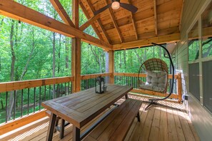 Outdoor dining - Cozy Boho Cabin with Hot Tub and Resort Amenities Access (Ellijay)