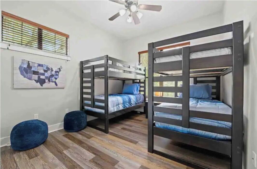 4 bedrooms, iron/ironing board, free WiFi, bed sheets