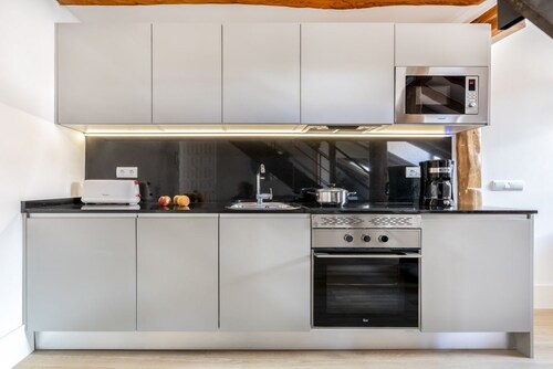 Duplex 2 Dorm · Duplex 2 Dorm · Duplex 2 Bedroom Apartment - Chueca