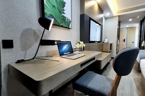 Room - Shankee Tea Style Hotel (Kunming South High-Speed Railway Station Chunrong Street Subway Station) (Kunming)