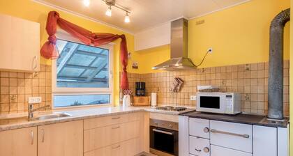 Ferienwohnung 'Sonnenschein' mit Terrasse, Gemeinschaftsgarten und WLAN