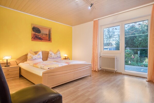 3 habitaciones, tabla de planchar con plancha y wifi gratis 