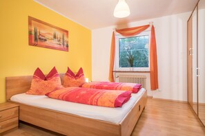 3 habitaciones, tabla de planchar con plancha y wifi gratis 