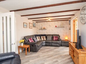 Cottage | Living area - Knapp Cottage (Weymouth)