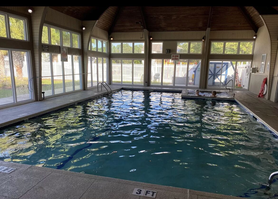 Piscine couverte, piscine extérieure