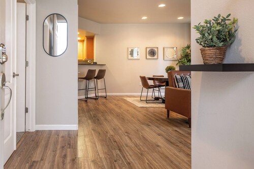 Prime Clovis Gated Condo Near Hospitals
