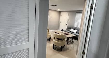 Cozy,comfy and clean 2 bedroom/one bath apartment