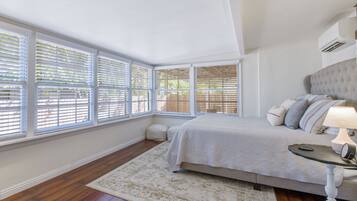 3 habitaciones, acceso a internet y ropa de cama