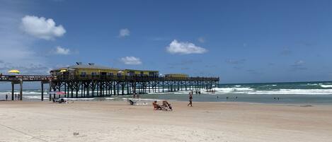 Am Strand, Liegestühle, Strandtücher