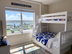3 bedrooms, iron/ironing board, travel cot, free WiFi