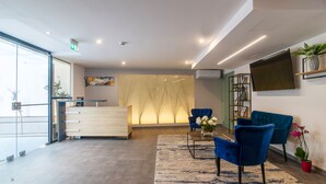 Reception - Olvia Suites (Athens)