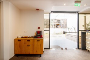 Reception - Olvia Suites (Athens)