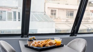 In-room dining - Olvia Suites (Athens)