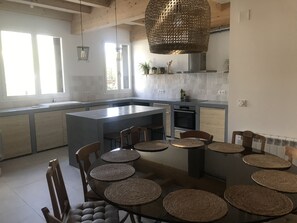 Dining - Chic cottage (Bustillo del Páramo)