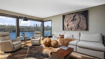 TV connectée, cheminée