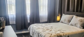 Bright & Cozy, near downtown & hiking trails