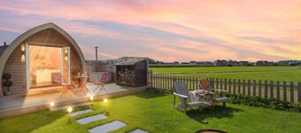 Chapterhouse - Hot tub - Free Parking