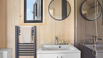 Douche, sèche-cheveux