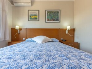 3 Schlafzimmer, Bügeleisen/Bügelbrett, kostenloses Internet