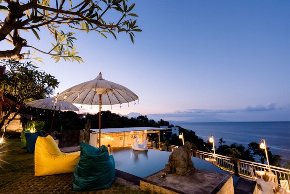 Outdoor pool, pool loungers