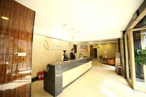 Lobby - Ding Feng Business Guild Hall (Faku)