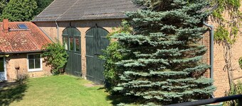 A place of rest and retreat in the natural garden