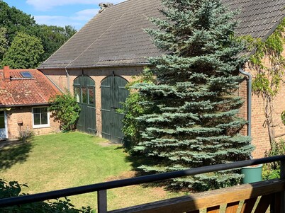 A place of rest and retreat in the natural garden